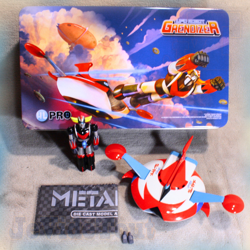 Grendizer / Goldorak Réplique Soucoupe avec Figurine 20th Anniversaire