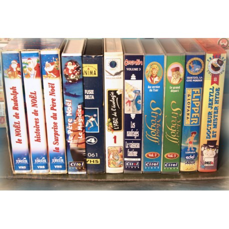 LOT VHS X11 VINTAGE 80/90 - DESSIN ANIME - Noel - Corentin - Michel Strogoff - Flipper